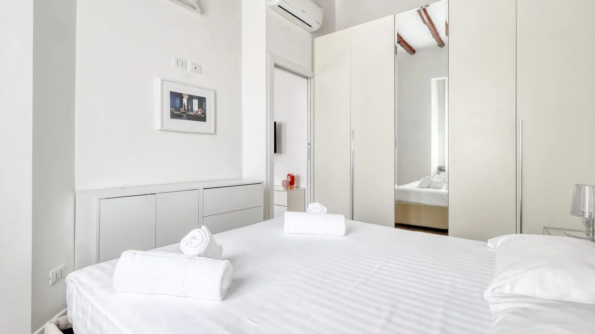 Joivy Lovely Flat Near Naviglio Grande Milan 0*,  Italy