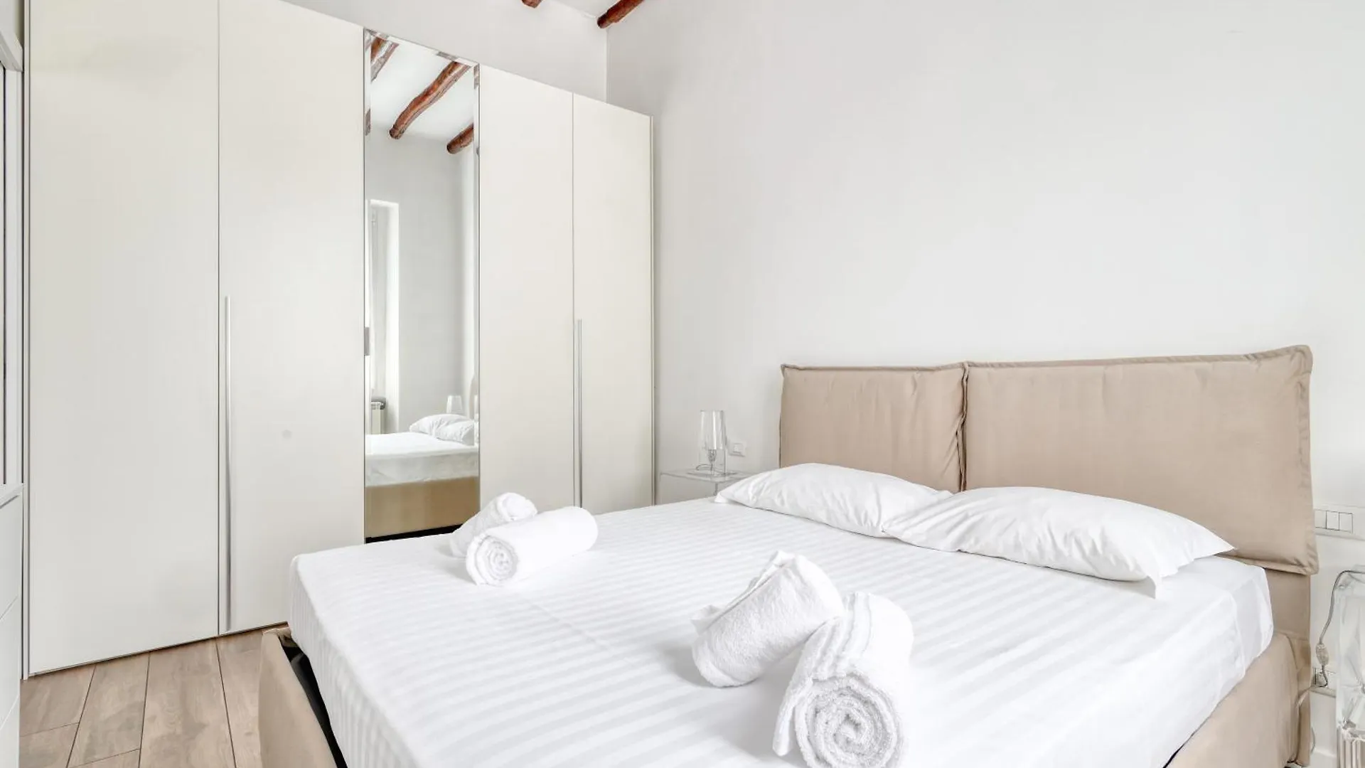 Joivy Lovely Flat Near Naviglio Grande Milan 0*,  Italy